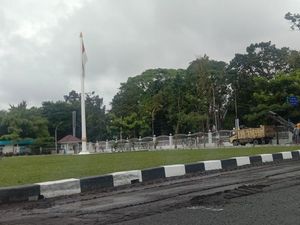 Proyek Aspal Rp 2 Miliar di Rumdin Gubsu Dimulai Meski Ramai Dikritik Proyek Aspal Rp 2 Miliar di Rumdin Gubsu Dimulai Meski Ramai Dikritik