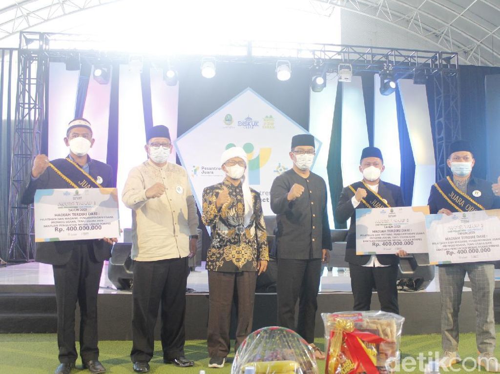 Juara OPOP, 3 Pesantren di Jabar Dapat Bantuan Modal Usaha Rp 400 Juta Juara OPOP, 3 Pesantren di Jabar Dapat Bantuan Modal Usaha Rp 400 Juta