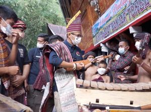 Sandiaga Harap Sanggar Budaya Lokal Bisa Mendunia Sandiaga Harap Sanggar Budaya Lokal Bisa Mendunia