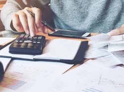 Punya Banyak Tagihan yang Wajib Dilunasi? Begini Cara Atur Duitnya