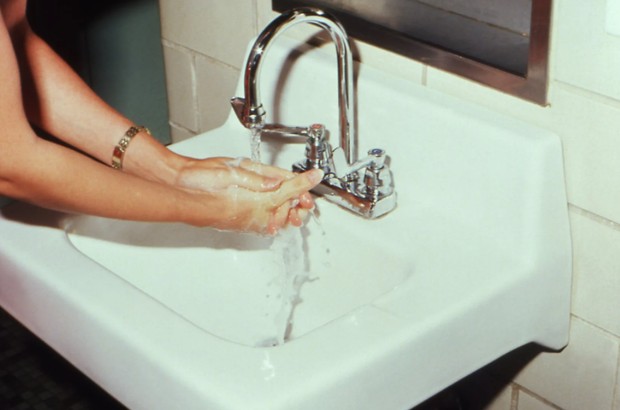 Tidak Mencuci Tangan