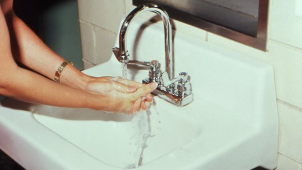 Tidak Mencuci Tangan