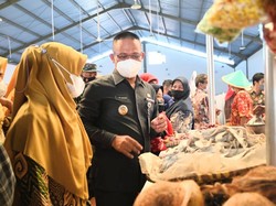 Bupati Kebumen Sulap Dua Pasar Tradisional Jadi Lebih Modern