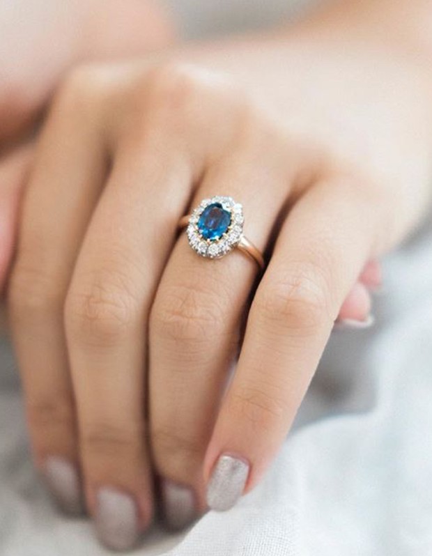 Cincin Permata Safir/Pinterest.com/Nov Id