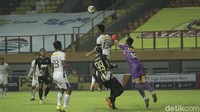 PSIM menyamakan kedudukan pada menit ke-70. Tendangan Hapidin dari luar kotak penalti menjadi penyeimbang untuk tim asuhan Seto Nurdiantoro.