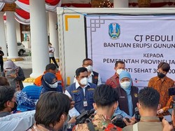 CJ Indonesia Donasi 300 Ribu Roti Setara Rp 3 M ke Korban Erupsi Semeru