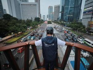 Ragam Tanggapan Warga DKI soal JPO Sudirman Bertema Kapal Pinisi