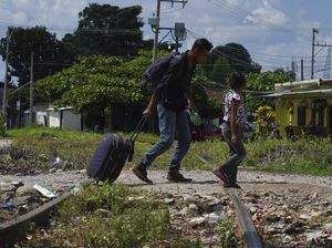 IBA Buka Layanan Pengaduan PMI di Karawang