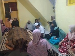 Dikenal Grapyak, Imam S Arifin di Sumenep Masih Nyanyi Meski Sedang Sakit