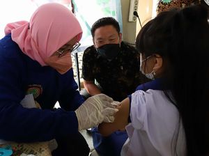 Komisi IX DPR Desak Kepala Daerah Gercep Vaksinasi Anak