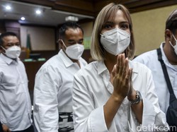 Nia Ramadhani Nangis di Sidang, Ini Pengakuannya dan Nasihat Hakim