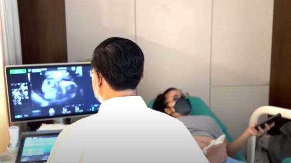 Momen Nikita Willy Periksa Kandungan, Bahagia Lihat Wajah Anak dari USG