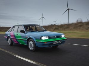 Klasik Tapi Elektrik! Nissan Blue Bird 80-an Dicangkok Pakai Jantung Nissan Leaf