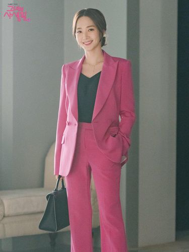 Park Min Young di Her Private Life