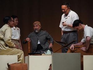 Pentas Mereka yang Menunggu di Banda Naira Tayang Gratis Selama 6 Bulan Pentas Mereka yang Menunggu di Banda Naira Tayang Gratis Selama 6 Bulan