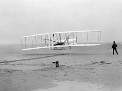 17 Desember 118 Tahun Silam Pesawat Pertama Kali Diterbangkan, Ini Sejarahnya