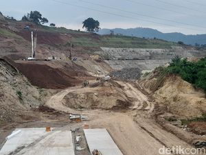 Begini Progres Pembangunan Tol Cisumdawu di Daerah Rawan Longsor Begini Progres Pembangunan Tol Cisumdawu di Daerah Rawan Longsor