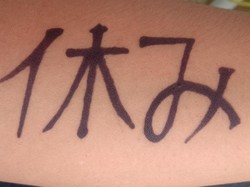 Wisatawan Korban Kepruk Harga Tato Temporer Minta Pemkot Bandung Bertindak