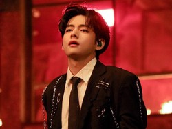 V BTS Disorot Pakai Chanel, Cocoklogi Pacaran dengan Jennie BLACKPINK