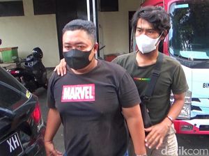 Pengakuan Pria yang Todongkan Pistol ke Penonton Jaranan di Banyuwangi Pengakuan Pria yang Todongkan Pistol ke Penonton Jaranan di Banyuwangi