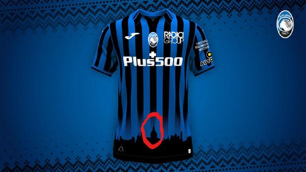 Jersey khusus Natal untuk Atalanta di musim 2021/22.