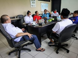 Persatuan Buruh Sidoarjo Ngadu ke DPD, Curhat soal UU Ciptaker & UMP