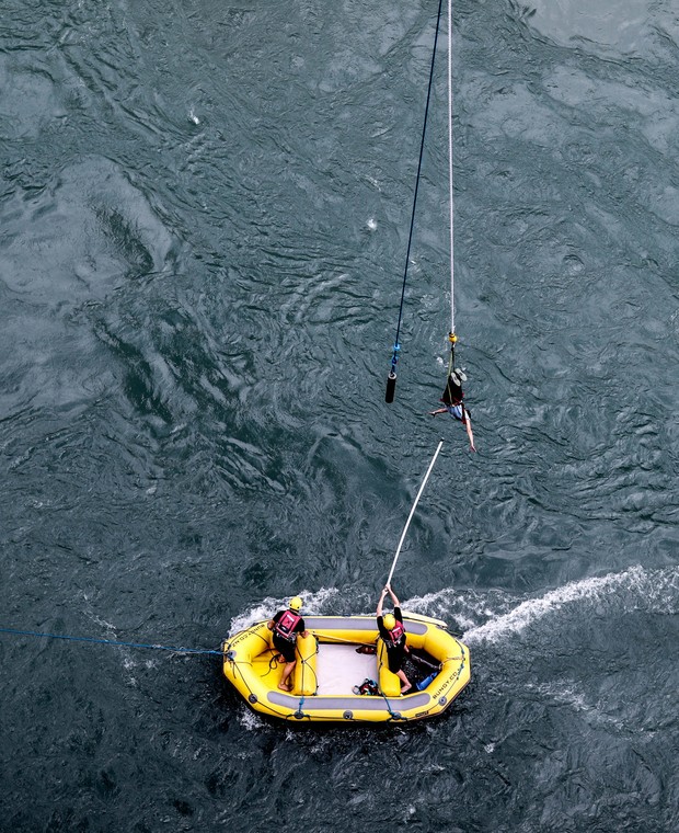 Ilustrasi latihan bungee yang unik/Foto: Pexels/Belle Co