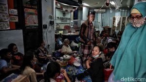Korban Kebakaran Menteng Mengungsi di Kantor Kelurahan Cikini