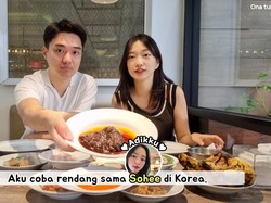 Ini Reaksi Pasangan Korea Saat Pertama Kali Makan Nasi Padang Pakai Tangan