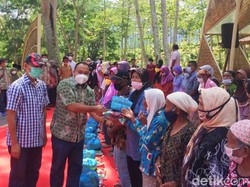 2.500 Anak Yatim Dapat Santunan di HUT ke-250 Banyuwangi