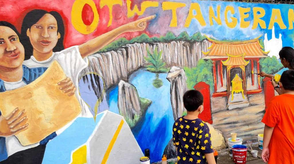 Saat Mural di Jembatan Cikokol Beri Warna Baru untuk Tangerang