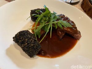 Salmon Tartare hingga Wagyu Sirloin Istimewa untuk Makan Malam Saat Natal Salmon Tartare hingga Wagyu Sirloin Istimewa untuk Makan Malam Saat Natal