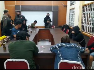 Razia Kosan, Satpol PP Ciamis Amankan 10 Pasangan Belum Menikah Razia Kosan, Satpol PP Ciamis Amankan 10 Pasangan Belum Menikah