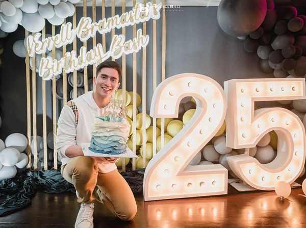 Verrell Bramasta Diisukan Meninggal, Sosoknya Masih Bugar dan Doyan Makan Cake