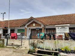 Menengok Bangunan Tua Eks Stasiun Kereta Tanjungsari-Sumedang