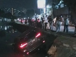 Fortuner Nyemplung ke Kali, Ini Teknik Nyetir biar Nggak Ngantuk