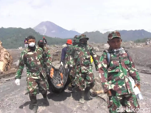 Memelihara Solidaritas Kala Bencana Memelihara Solidaritas Kala Bencana