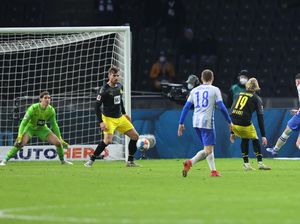 Hertha Vs Dortmund: Die Borussen Tumbang 2-3 Hertha Vs Dortmund: Die Borussen Tumbang 2-3