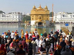 Diduga Lakukan Penistaan di Kuil Emas, Pria India Dipukuli hingga Tewas