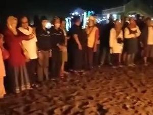 Rombongan Disdikbud Cianjur Asyik Plesiran ke Pangandaran Rombongan Disdikbud Cianjur Asyik Plesiran ke Pangandaran