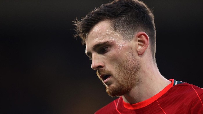 WOLVERHAMPTON, ENGLAND - DECEMBER 04: Andrew Robertson of Liverpool looks on during the Premier League match between Wolverhampton Wanderers  and  Liverpool at Molineux on December 04, 2021 in Wolverhampton, England. (Photo by Naomi Baker/Getty Images)
