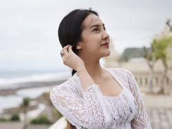 Anya Geraldine Pamer Liburan ke Pantai, Bikin Netizen Emosi: Its My Dream!