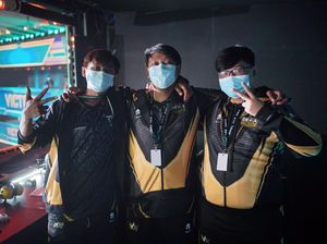 Dewa United Borong 2 Piala Game Lokal di Piala Presiden Esports 2021