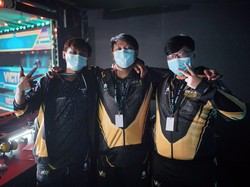 Dewa United Borong 2 Piala Game Lokal di Piala Presiden Esports 2021