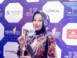 Layani Sepenuh Hati, Dokter Cantik Ayu Widyaningrum Sabet Penghargaan