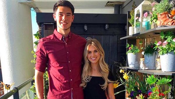 7 Gaya Elkan Baggott di Luar Lapangan, Pemain Timnas Ganteng Keturunan Inggris