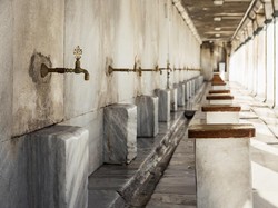 Bacaan Niat Wudhu Lengkap dengan Doa dan Panduannya sesuai Sunnah