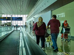 Jelang Libur Nataru, Harga Tiket Pesawat Naik Gila-gilaan Sampai Jutaan