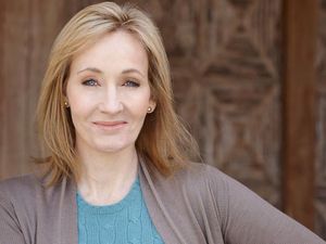 JK Rowling Difitnah hingga Disebut Novelis Paling Menjijikkan di Inggris JK Rowling Difitnah hingga Disebut Novelis Paling Menjijikkan di Inggris