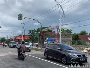 Proyek Sempat Molor, Jembatan Jonasan Solo Dibuka Lagi Proyek Sempat Molor, Jembatan Jonasan Solo Dibuka Lagi